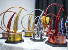 Troféus para os Melhores do Ano