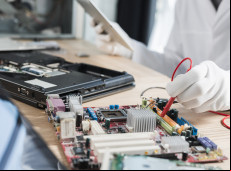 Manutenção de computadores é uma das opções; oportunidades variam de acordo com cidade