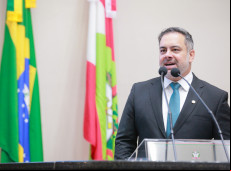 Thiago Morastoni permanecerá no cargo de deputado estadual por 30 dias
